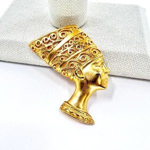 Beautiful Nefertiti Bust Bright Gold Tone Brooch Pin